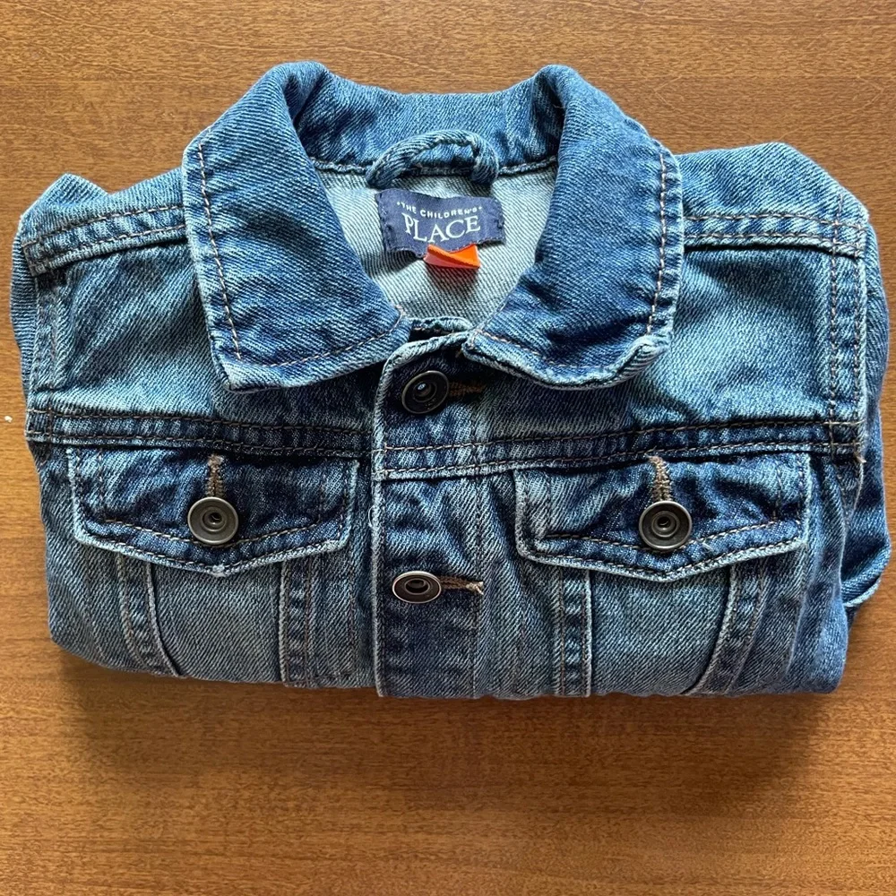 The children’s place toddler denim button up jacket size 2